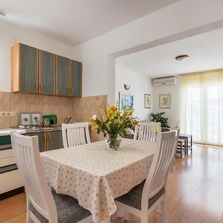 Ani - Great Sea View Apartment